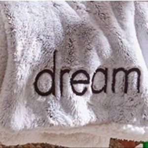 *SOLD* Limited edition 50x60 faux fur blanket